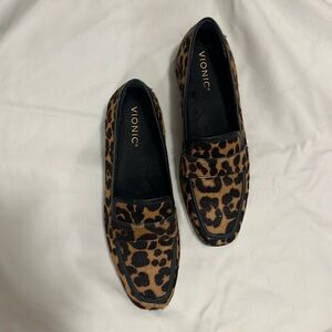 ionic lightweight leopard print loafers